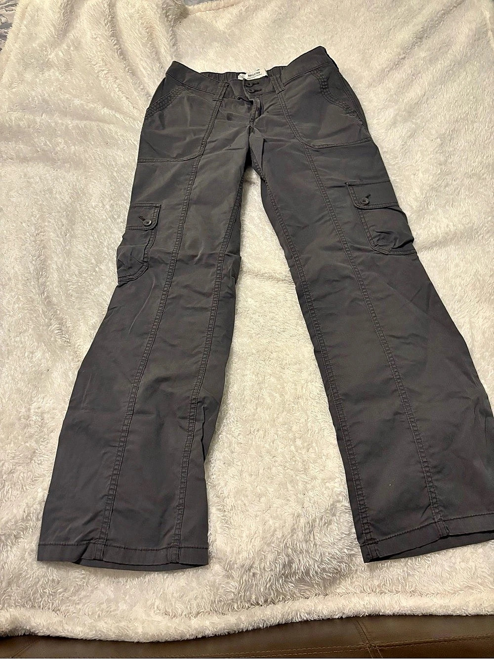 Hollister Mid-Rise Relaxed Boot Cargo Bootcut Pants Gray Waist 28 Like New
